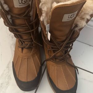 UGG Women's Chestnut Brown Lace-Up Waterproof Winter Boots with Shearling